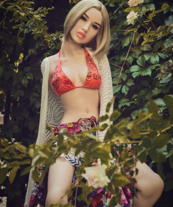 Lisbeth – Blonde Japanese Sex Doll