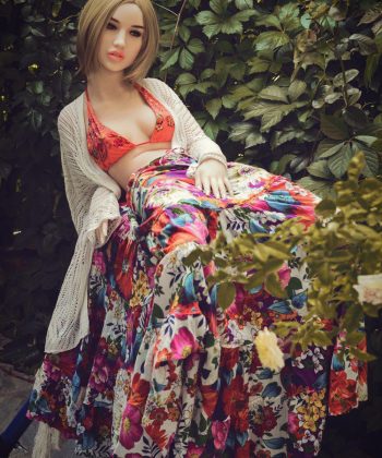 Lisbeth – Blonde Japanese Sex Doll